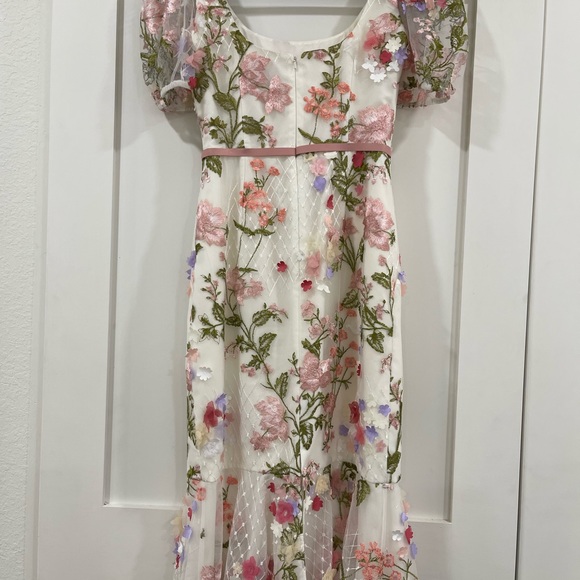 Mother of the bride dress/wedding - Picture 2 of 3